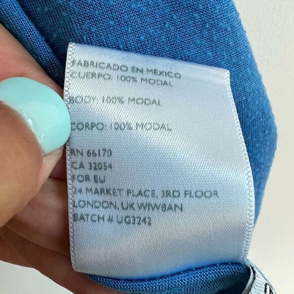 Urban Outfitters Truly Madly Deeply Blue Double Rainbow Graphic Tshirt Size Medi - Picture 8 of 10